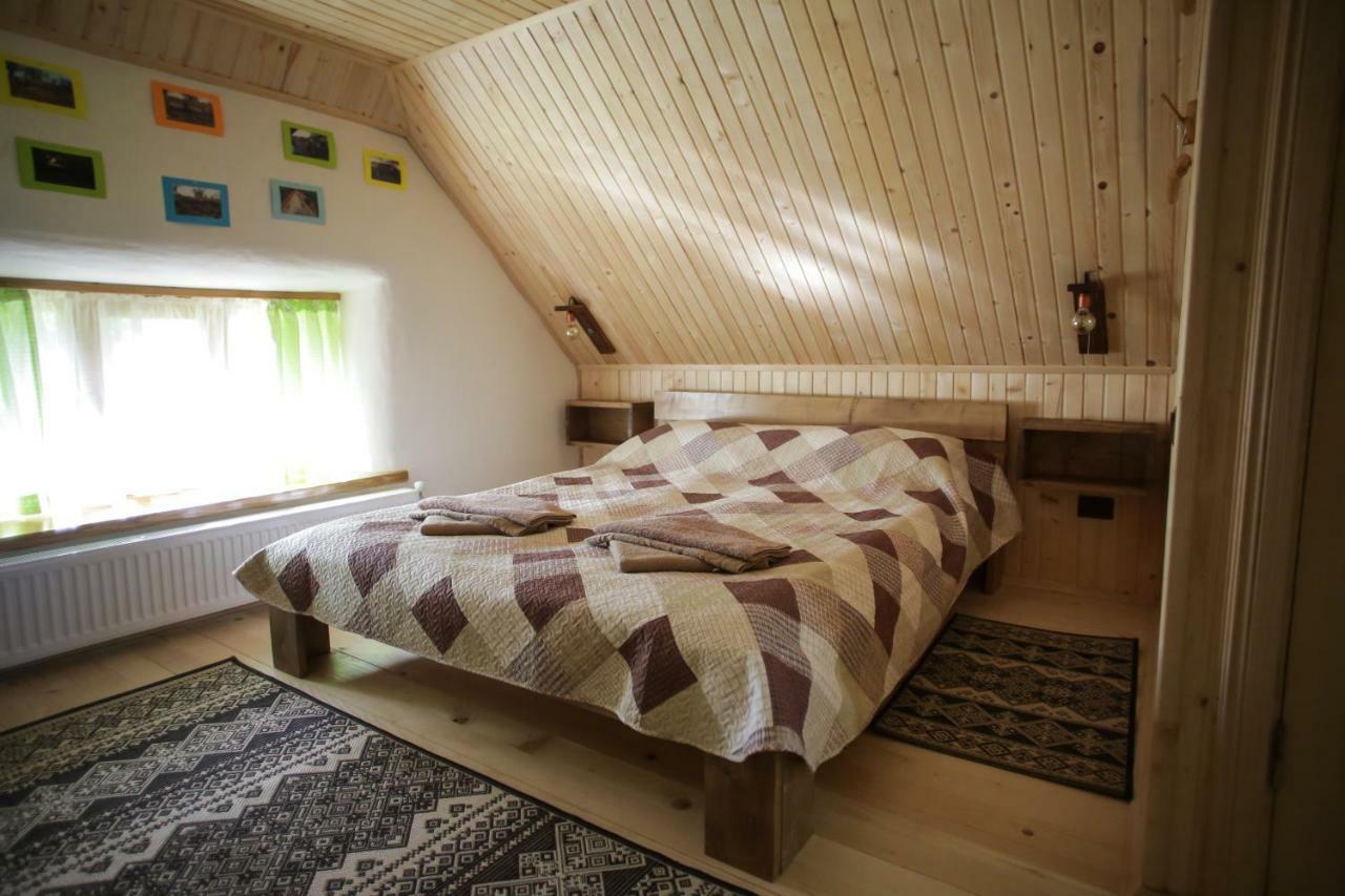 Villa Еко Дім З Соломи Solochyn Exterior foto