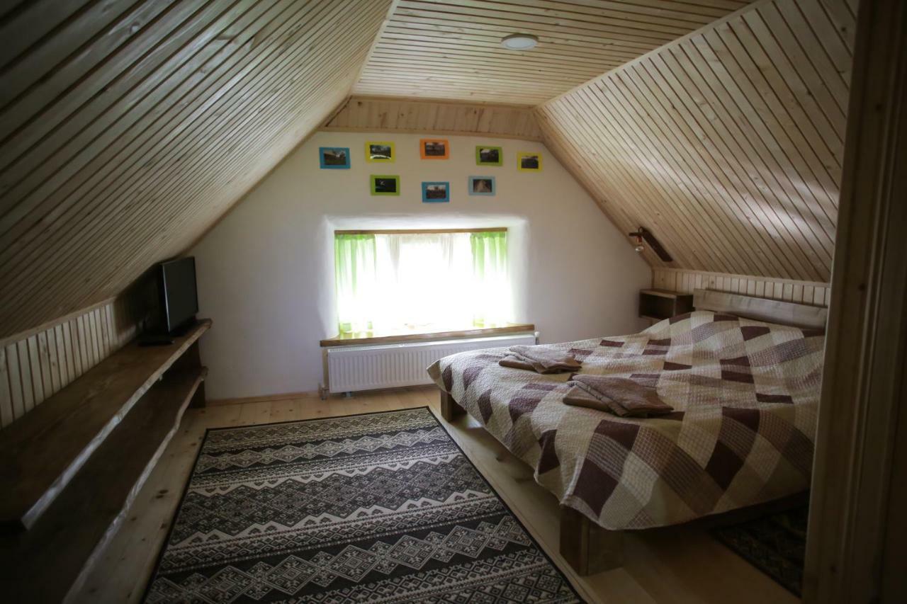 Villa Еко Дім З Соломи Solochyn Exterior foto