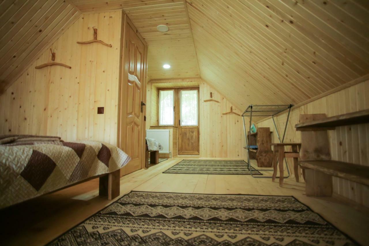 Villa Еко Дім З Соломи Solochyn Exterior foto